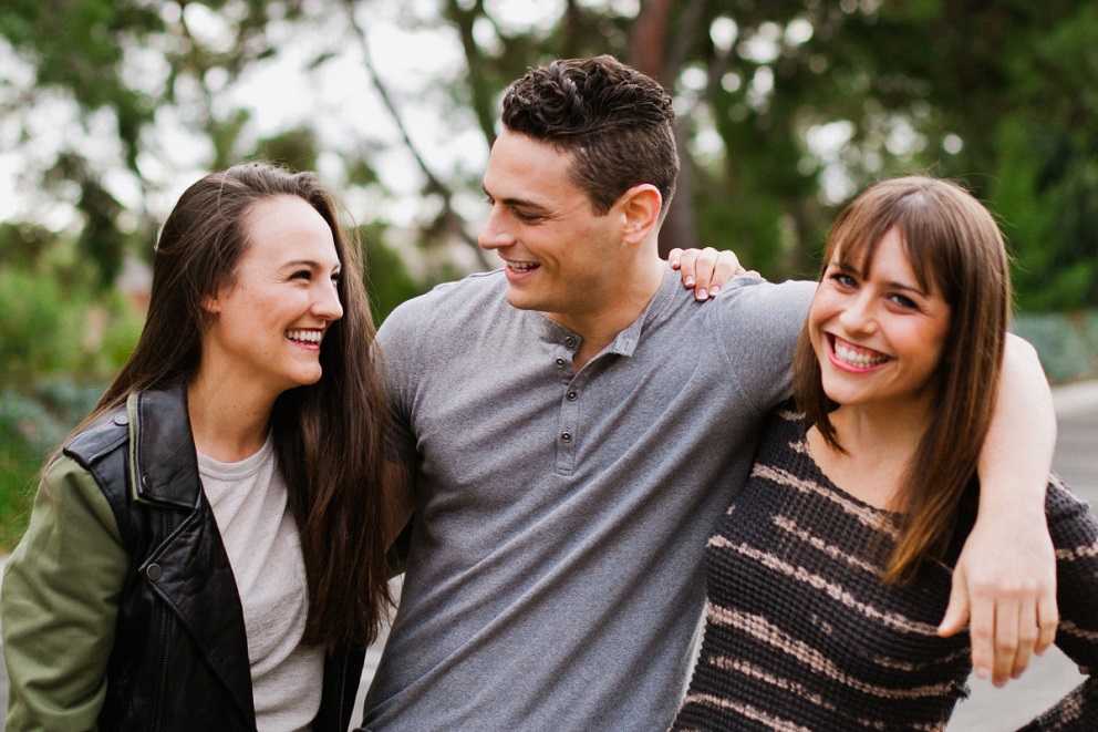 dating multiple people